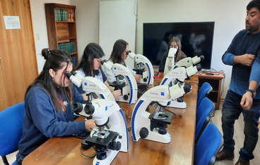 Visita a los laboratorios Biología Celular y Molecular de la Universidad de Concepción