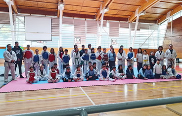 Entrenamiento masivo de Taekwondo en el IHC