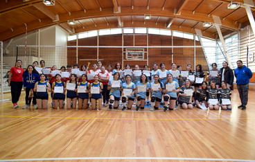 IHC campeonas vóleibol femenino Torneo de invierno sub 16