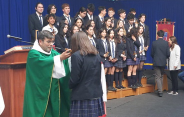 Hito de la Cruz de Envío, 4tos medios