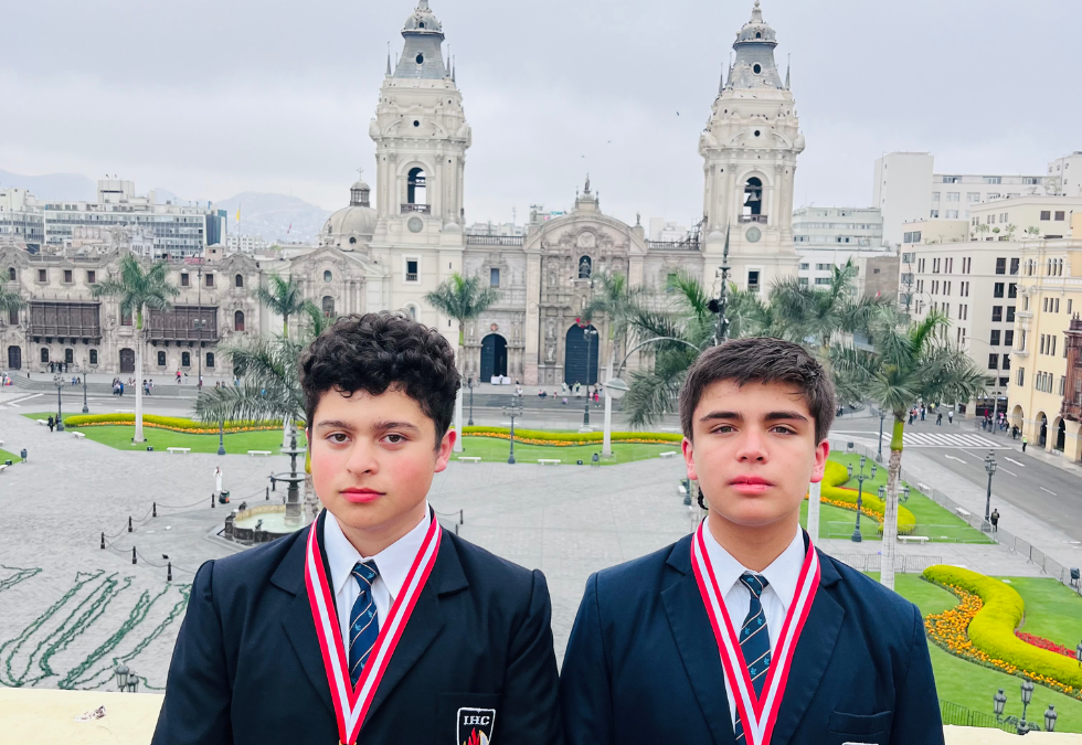 Institutanos brillan en el Congreso Sudamericano de Ciencias ESI AMLAT 2024 en Lima