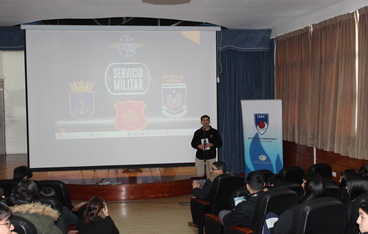 Estudiantes de IV° Medio participan en jornada informativa sobre Servicio Militar